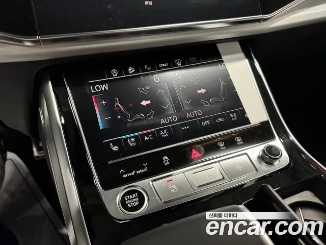 Audi Q8 55 TFSI quattro Premium — Фото автомобиля 12