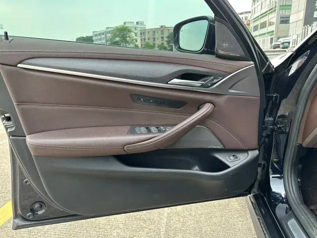 BMW BMW 5 Series 2022 Facelift II 530Li Premium Package M Sport — Фото автомобиля 20