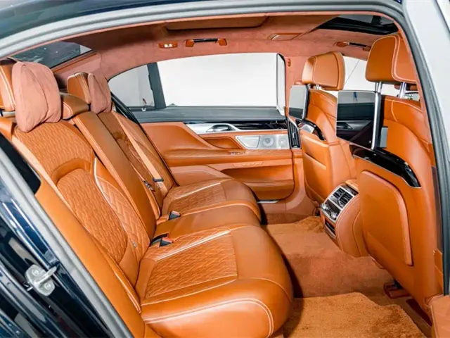 BMW 7 Series — Фото автомобиля 24