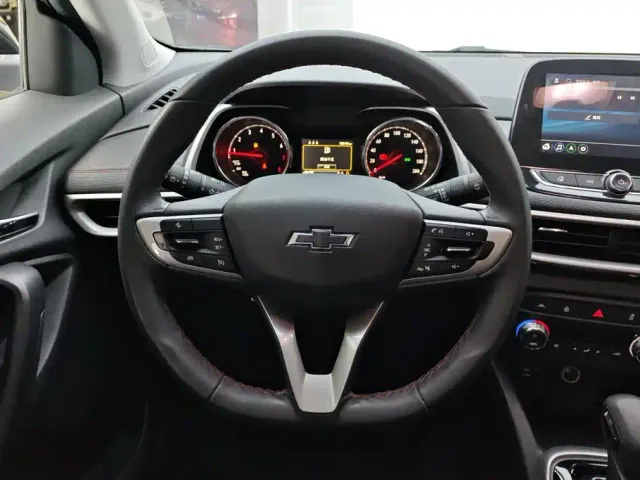Chevrolet Trax — Фото автомобиля 11