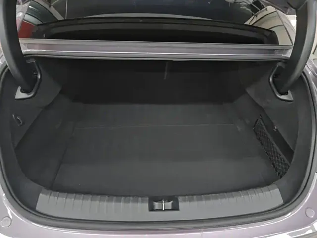 Xiaomi SU7 — Фото автомобиля 18