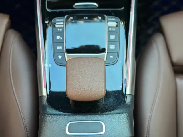 Mercedes-Benz GLB-Class — Фото автомобиля 12