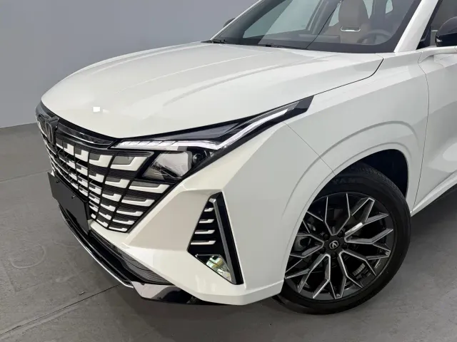 Changan UNI-Z — Фото автомобиля 11