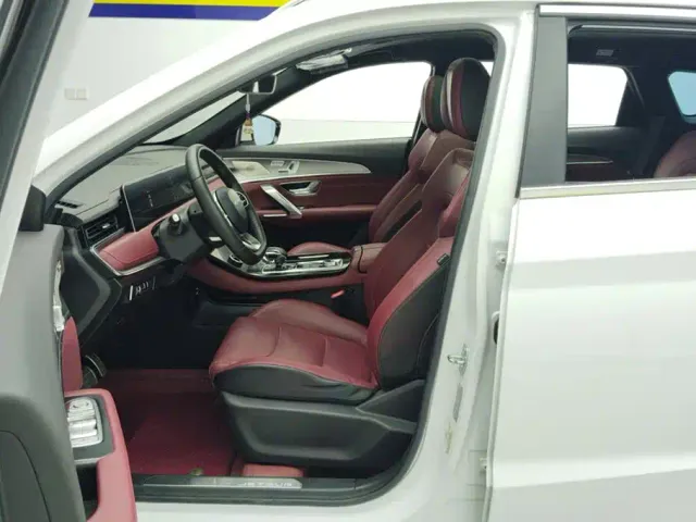 Jetour X70 Plus — Фото автомобиля 9