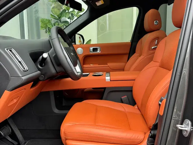 Li Auto L9 — Фото автомобиля 6