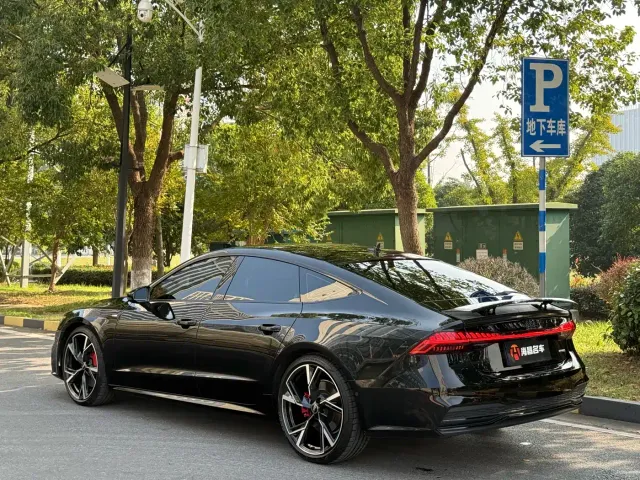 Audi A7 — Фото автомобиля 4