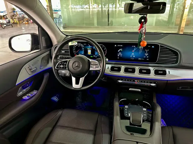 Mercedes-Benz GLE-Class — Фото автомобиля 8