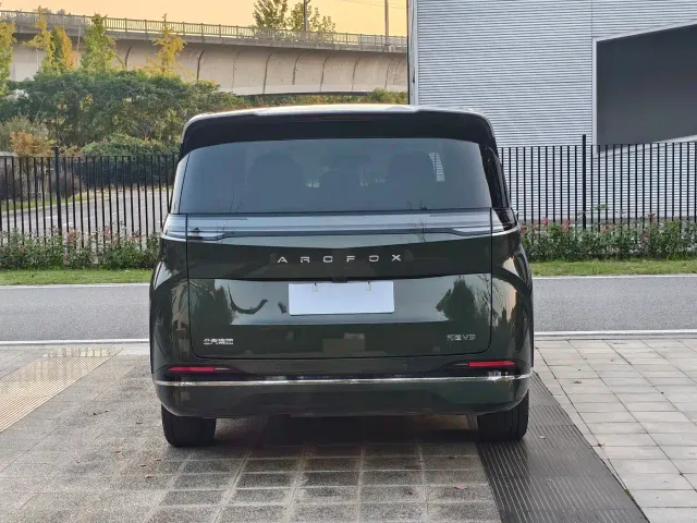 Arcfox Wendao V9 — Фото автомобиля 7