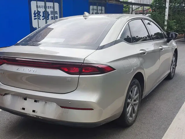 GAC Aion S — Фото автомобиля 5