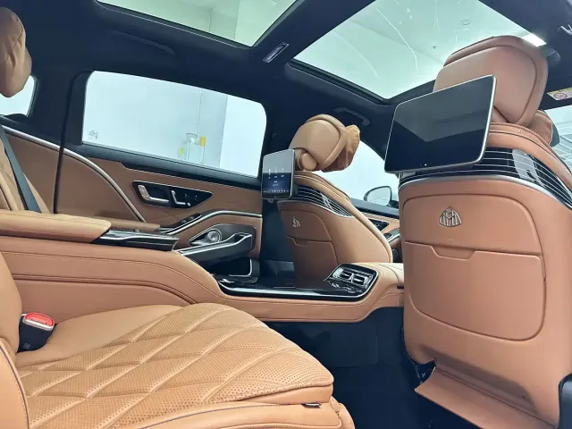 Mercedes-Benz Maybach S-Class — Фото автомобиля 14