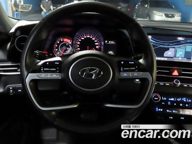 Hyundai AVANTE Avante (CN7) — Фото автомобиля 13