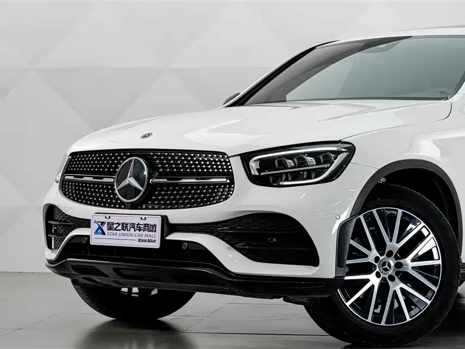 Mercedes-Benz Mercedes-Benz GLC Coupe 2021 GLC 300 4MATIC Coupe SUV — Фото автомобиля 3