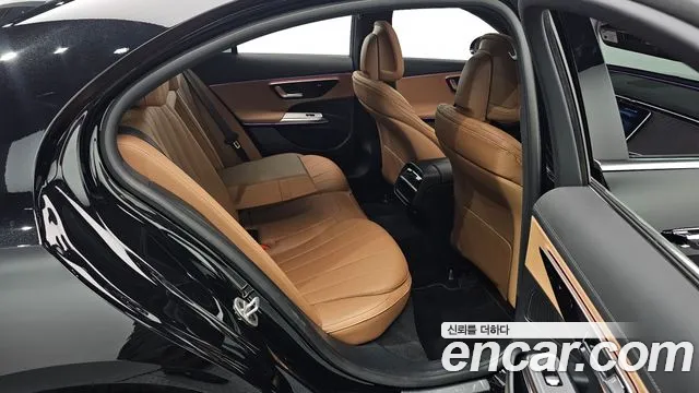 Mercedes-Benz E-Class W214 — Фото автомобиля 17
