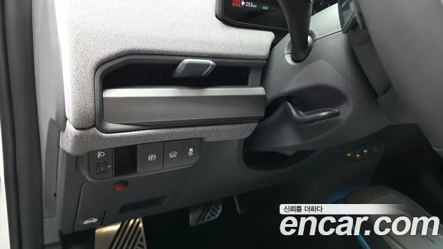 Kia EV3 — Фото автомобиля 28