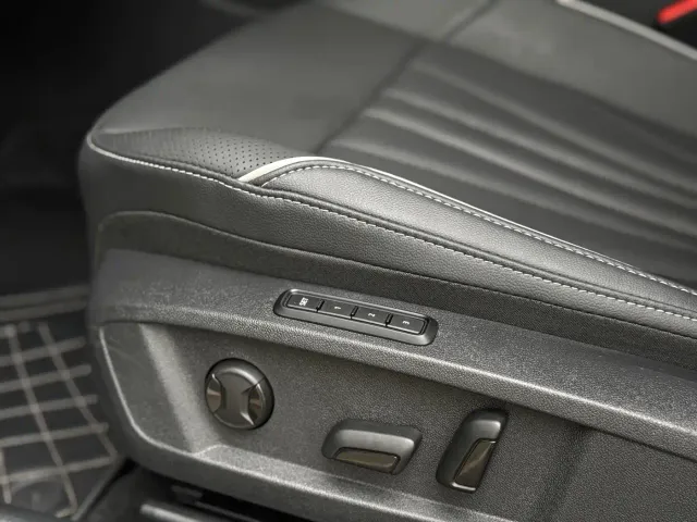Volkswagen Passat — Фото автомобиля 17