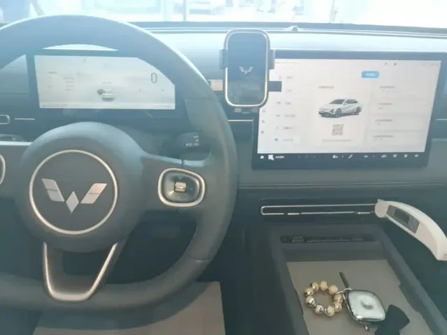 Wuling Starlight — Фото автомобиля 13
