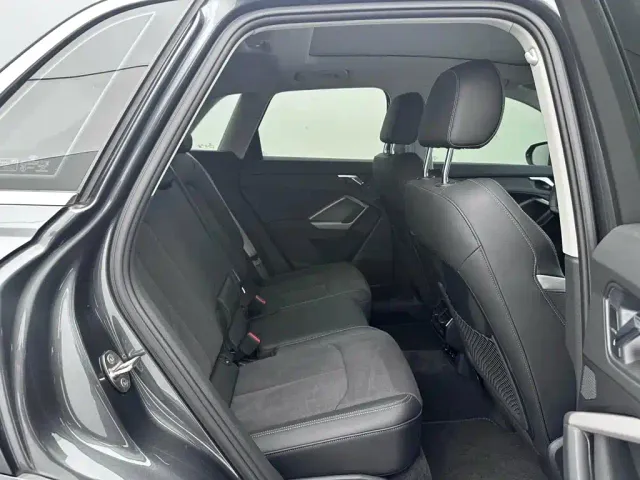 Audi Q3 — Фото автомобиля 11