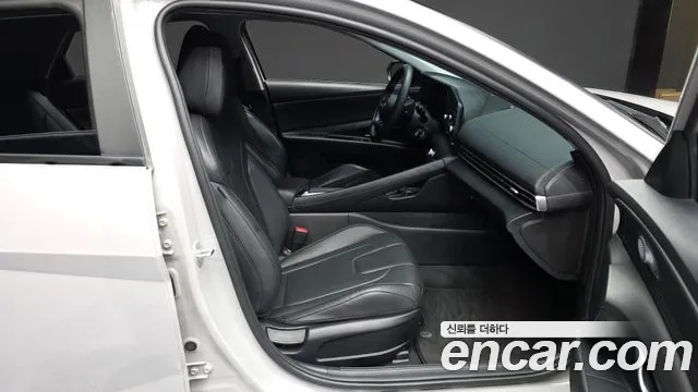Hyundai AVANTE Smart — Фото автомобиля 10