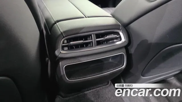 Genesis G80 Бензин 3.5 турбо AWD — Фото автомобиля 23