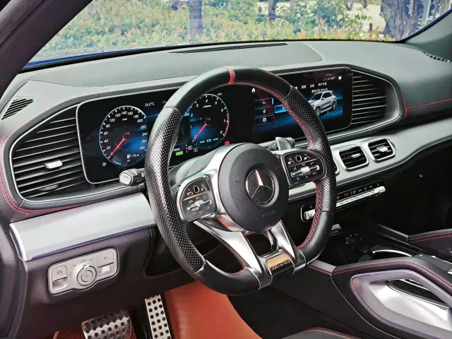 Mercedes-Benz GLE-Class AMG — Фото автомобиля 12