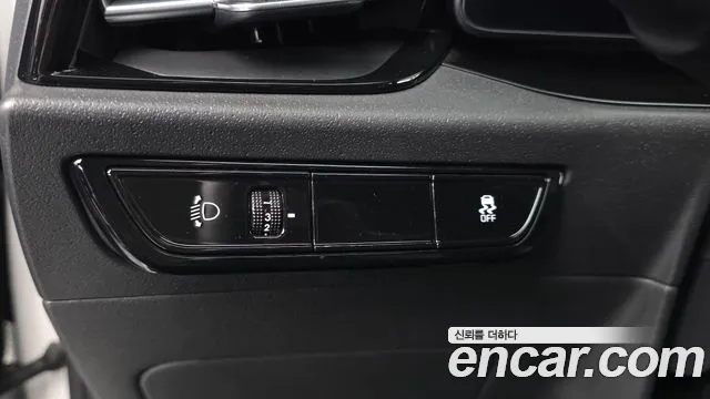 Kia Niro New — Фото автомобиля 24