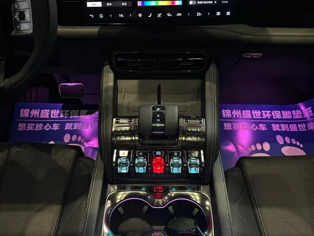 BYD FangChengBao Leopard 5 — Фото автомобиля 11
