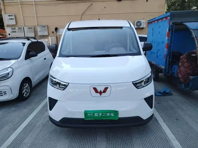 Wuling Yangguang — Фото автомобиля 2