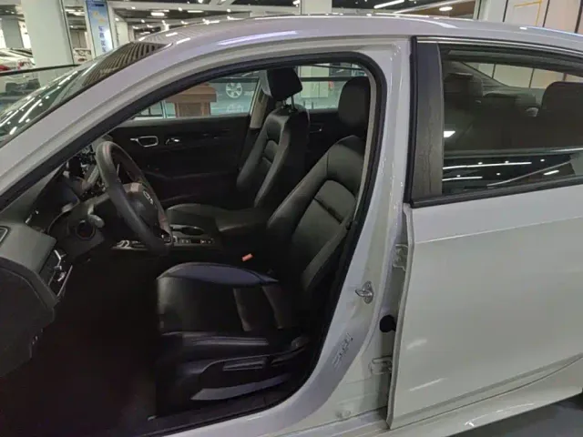 Honda Civic — Фото автомобиля 14