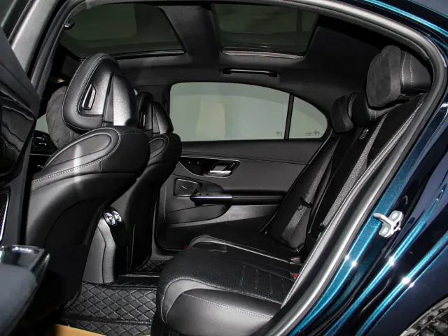 Mercedes-Benz C-Class — Фото автомобиля 13