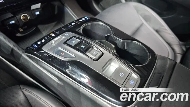 Hyundai Tucson Tucson (NX4) Бензин 1.6 турбо 2WD — Фото автомобиля 9
