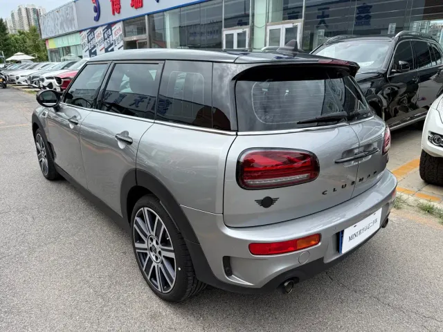 MINI Clubman — Фото автомобиля 4