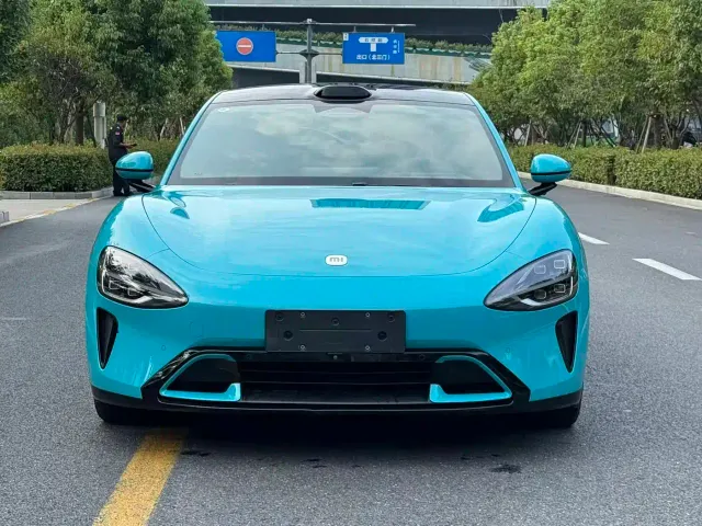 Xiaomi SU7 — Фото автомобиля 2