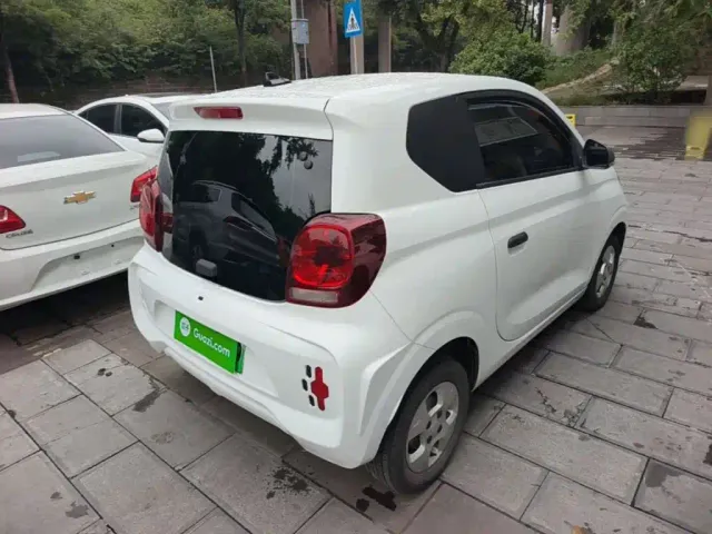 Roewe Clever — Фото автомобиля 4