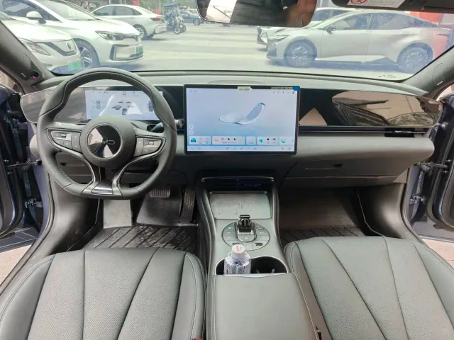 BYD Seal — Фото автомобиля 8