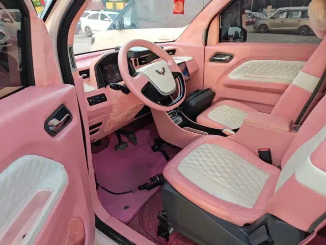 Wuling Hongguang Mini EV — Фото автомобиля 14