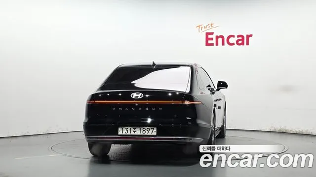 Hyundai Grandeur GN7 — Фото автомобиля 4
