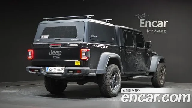 Jeep Gladiator JT — Фото автомобиля 2