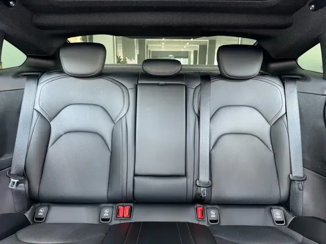 Xiaomi SU7 — Фото автомобиля 6