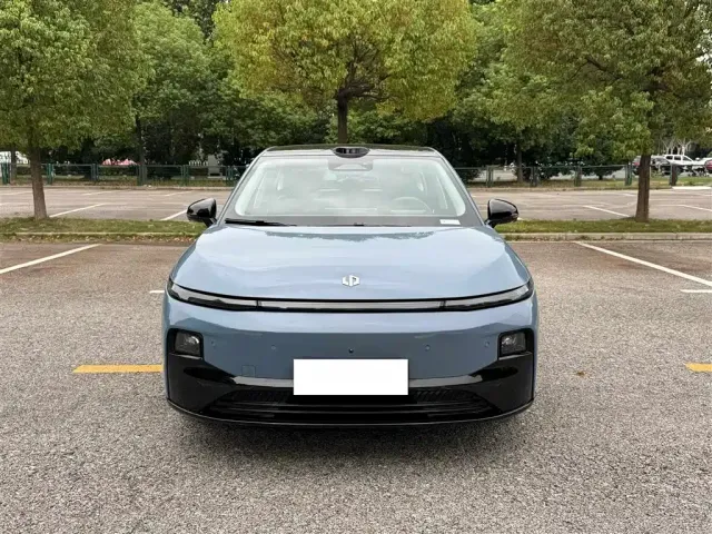 Leapmotor B01 — Фото автомобиля 9