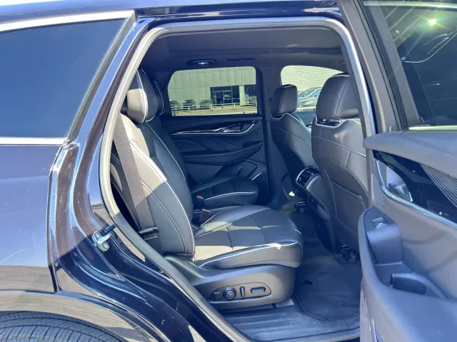 Buick Enclave — Фото автомобиля 11
