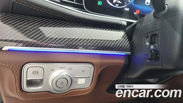 Mercedes-Benz GLE-Class — Фото автомобиля 10