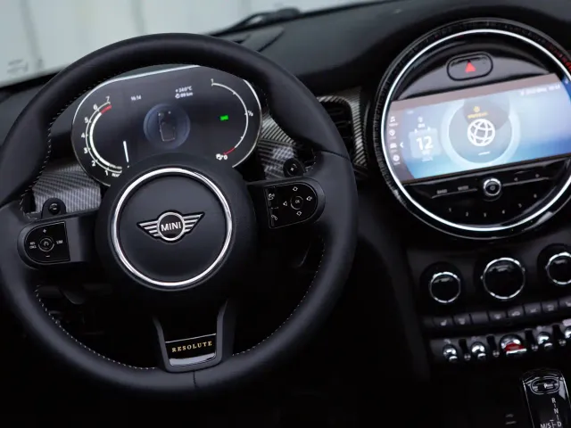 MINI MINI 2023 2.0T COOPER S CABRIO Obsession Special Edition — Фото автомобиля 12