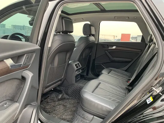 Audi Q5L — Фото автомобиля 8