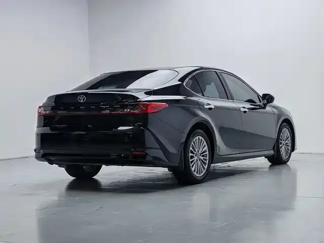 Toyota Camry — Фото автомобиля 10