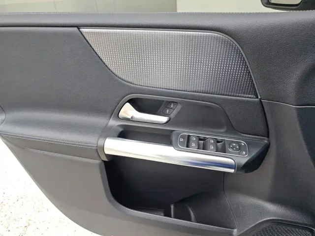 Mercedes-Benz B-Class — Фото автомобиля 8