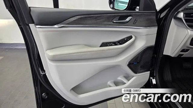 Jeep Cherokee WL — Фото автомобиля 24