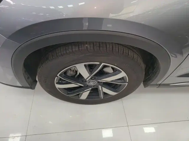 BYD Song Pro — Фото автомобиля 22