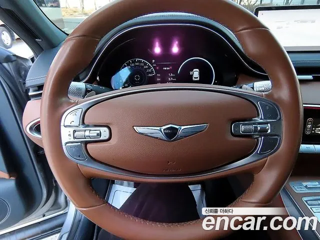 Genesis GV70 2.5T Бензин AWD — Фото автомобиля 8