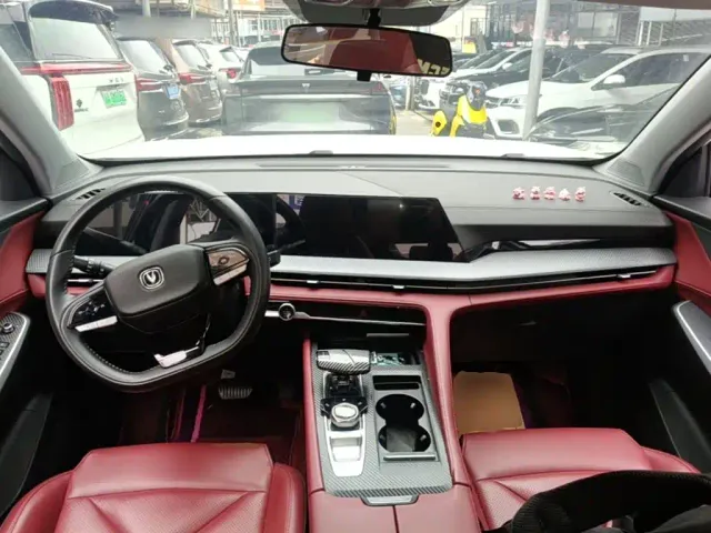 Changan CS75 Plus — Фото автомобиля 9