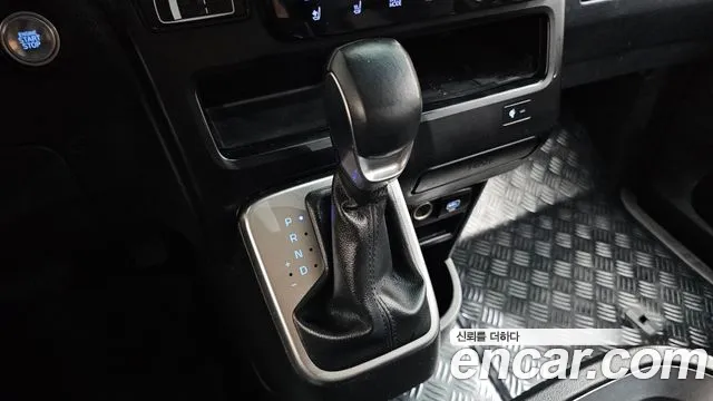 Hyundai Staria — Фото автомобиля 12